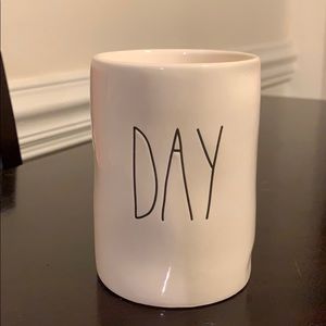 Rae Dunn DAY candle